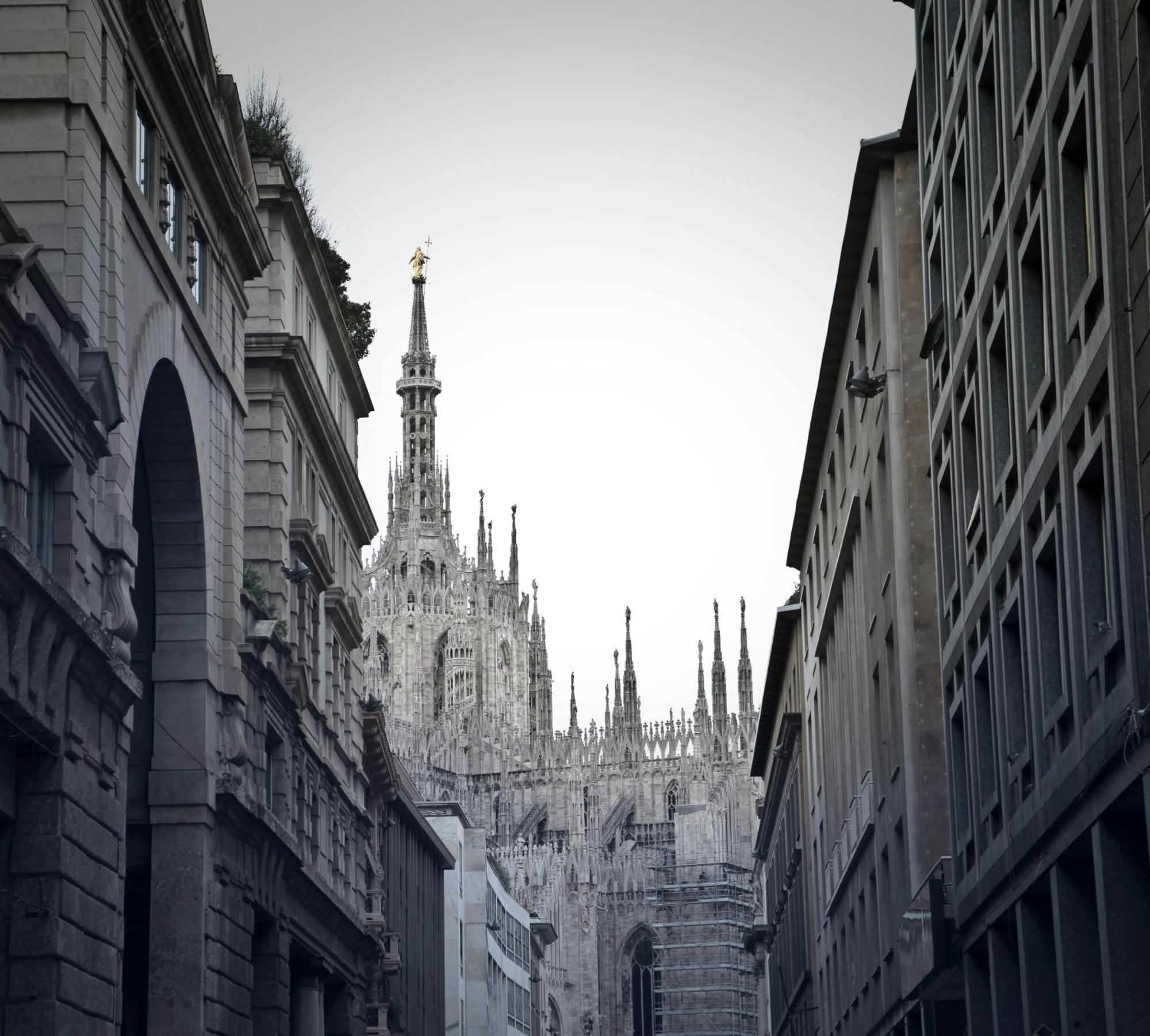 The White Jungle - San Babila Attic Apartment Milan Luaran gambar