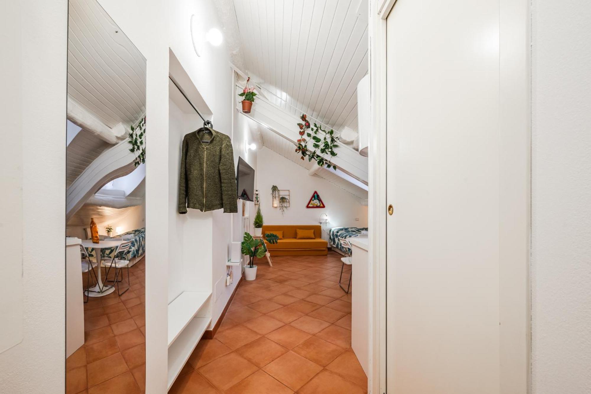 The White Jungle - San Babila Attic Apartment Milan Luaran gambar