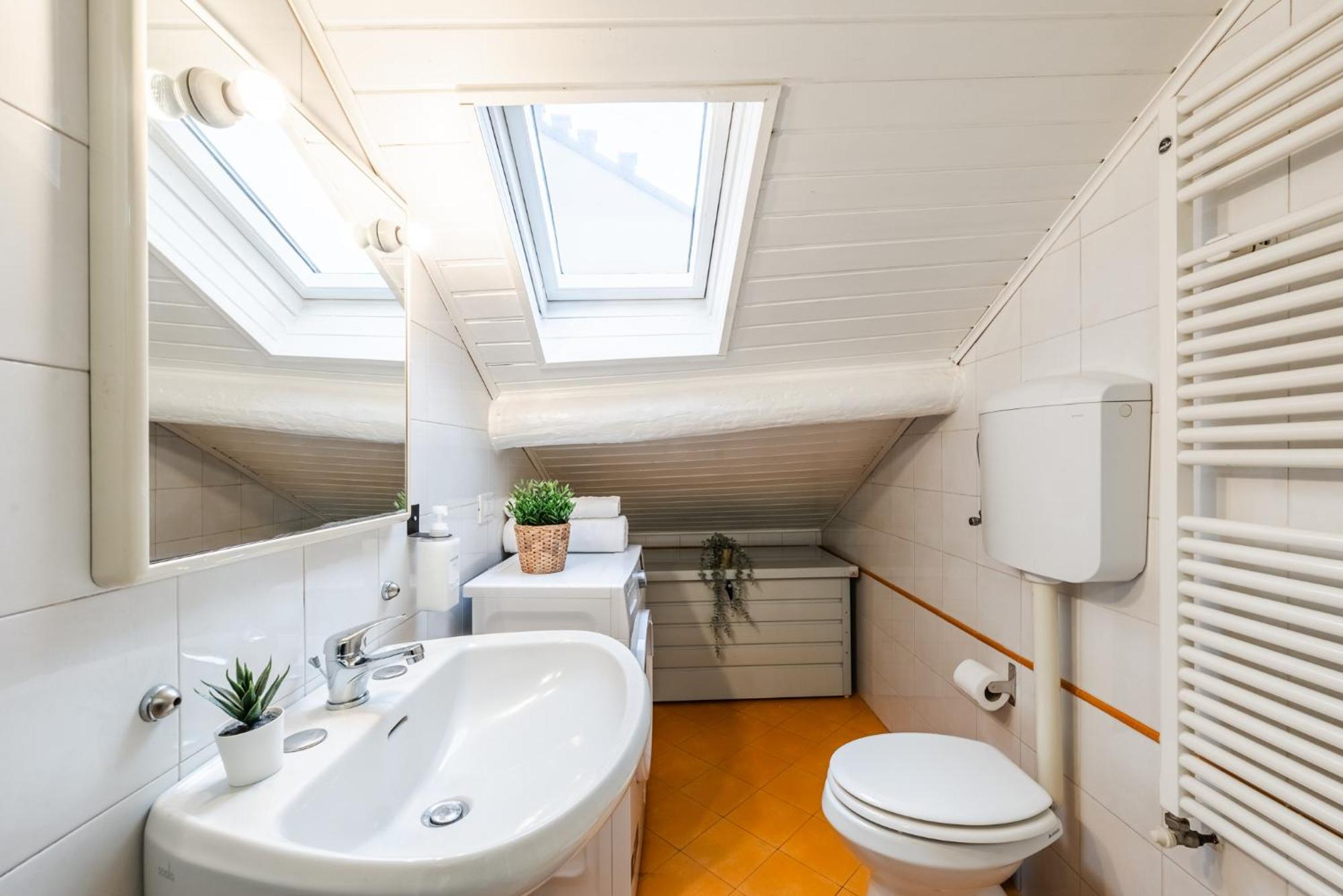 The White Jungle - San Babila Attic Apartment Milan Luaran gambar