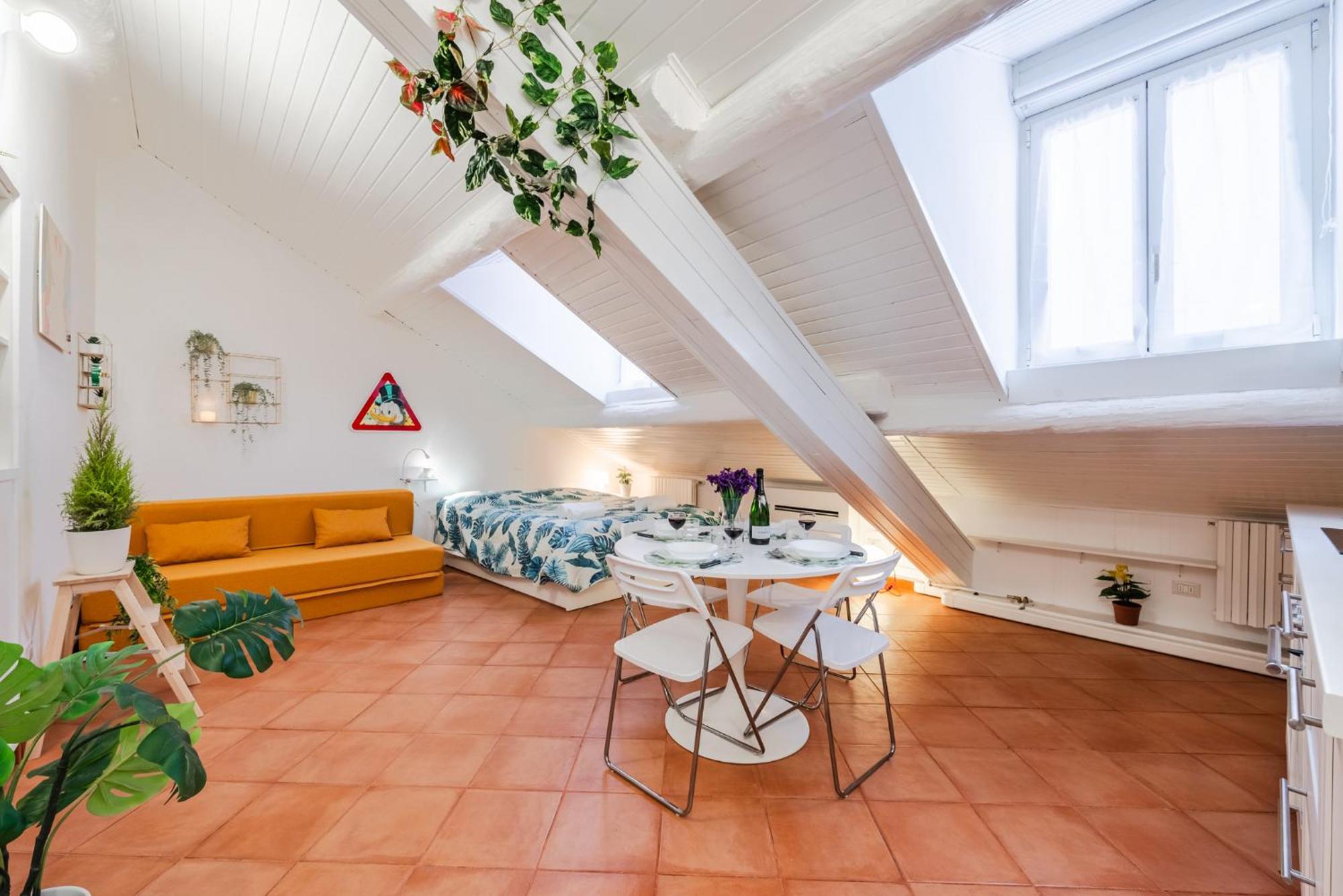 The White Jungle - San Babila Attic Apartment Milan Luaran gambar
